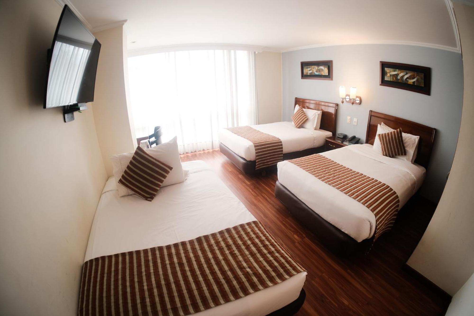Hotel San Pablo — Fotos 1